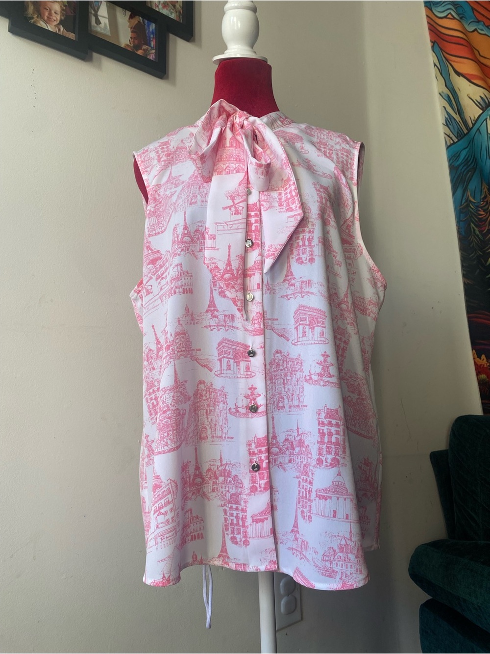 Karl Lagerfeld White and Pink Toile Tie-Neck Sleeveless Blouse